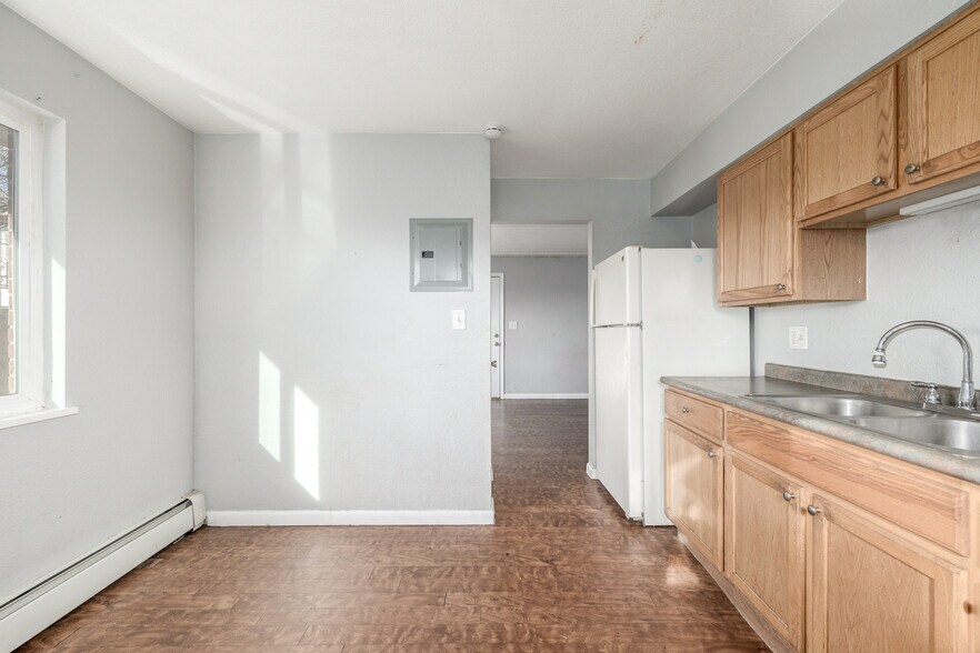 More Photos Of 1634 Boston St, Aurora Apartments For Sale