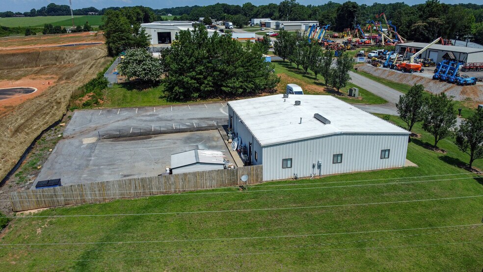 More Photos Of 101 Welpine Ridge Rd, Pendleton Warehouse For Sale