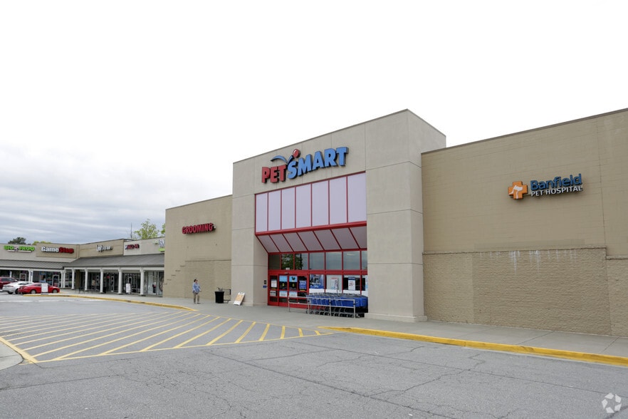 More Photos Of 1250 Market Place Blvd, Cumming Unknown For Lease