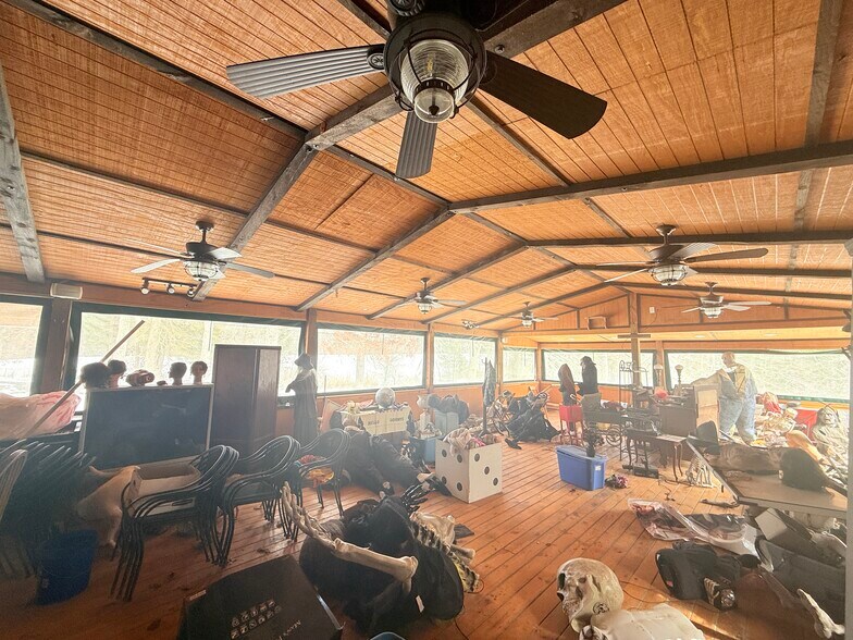 More Photos Of 16 Baby Back Pl, Pipestem Flex For Sale