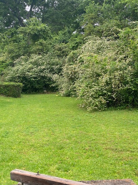 More Photos Of 809 College Ave, Jackson Office For Sale