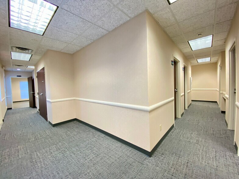 More Photos Of 1107 Statesville Blvd, Salisbury Medical For Lease