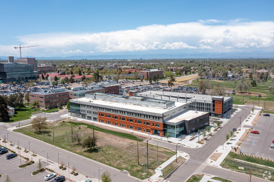 More Photos Of 2115 N Scranton Way, Aurora Light Manufacturing For Lease