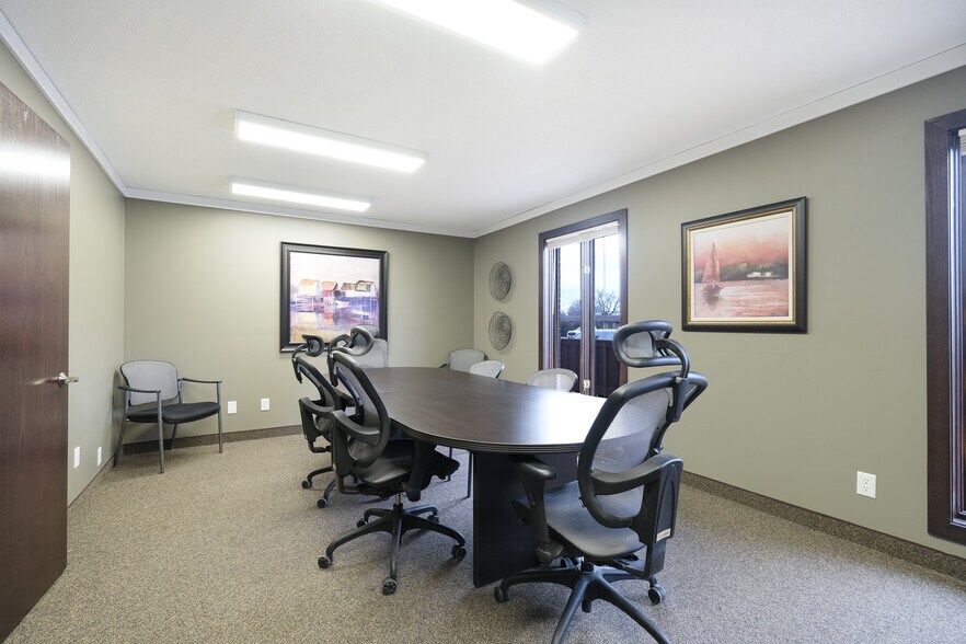 More Photos Of 931 E Madison Ave, Mankato Office Residential For Lease