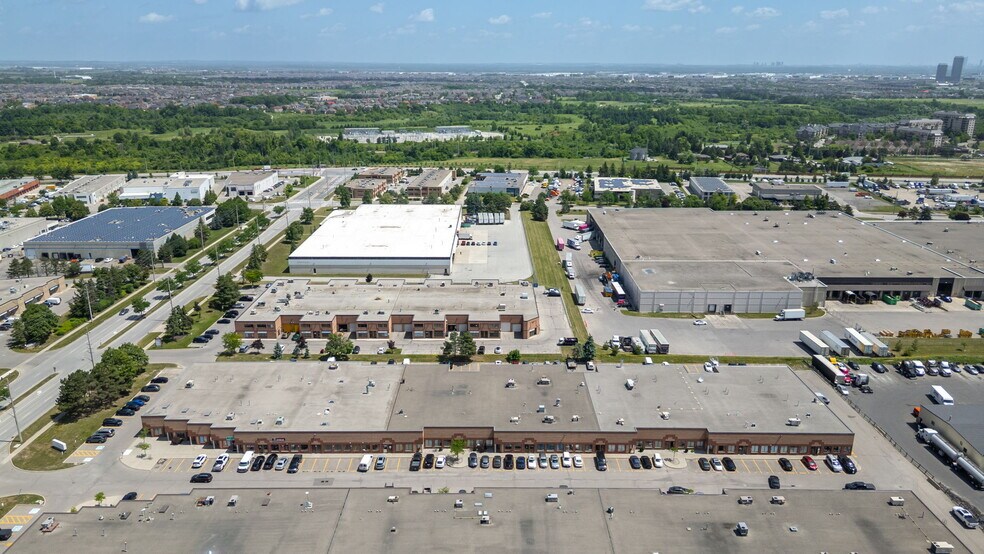 More Photos Of 2053 N Williams Pky, Brampton Light Distribution For Sale