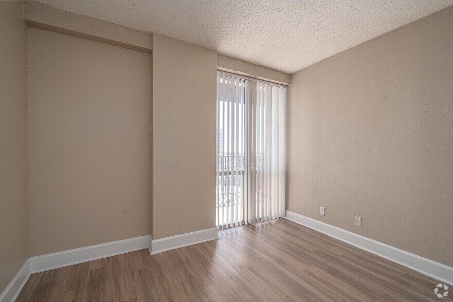 More Photos Of 1617 Fannin St, Houston Multifamily For Sale