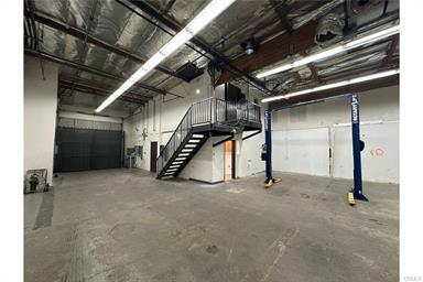More Photos Of 8010 Wheatland Ave, Sun Valley Manufacturing For Sale