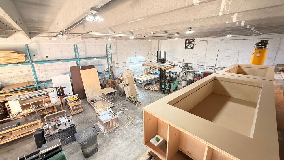 More Photos Of 8497-8499 NW 54th St, Doral Warehouse For Sale