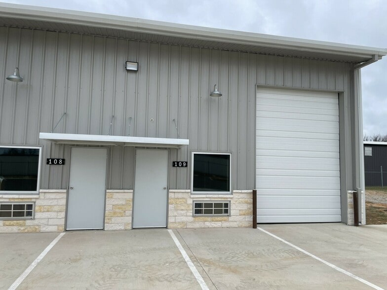 More Photos Of 12360 State Highway 155 S, Tyler Flex For Lease