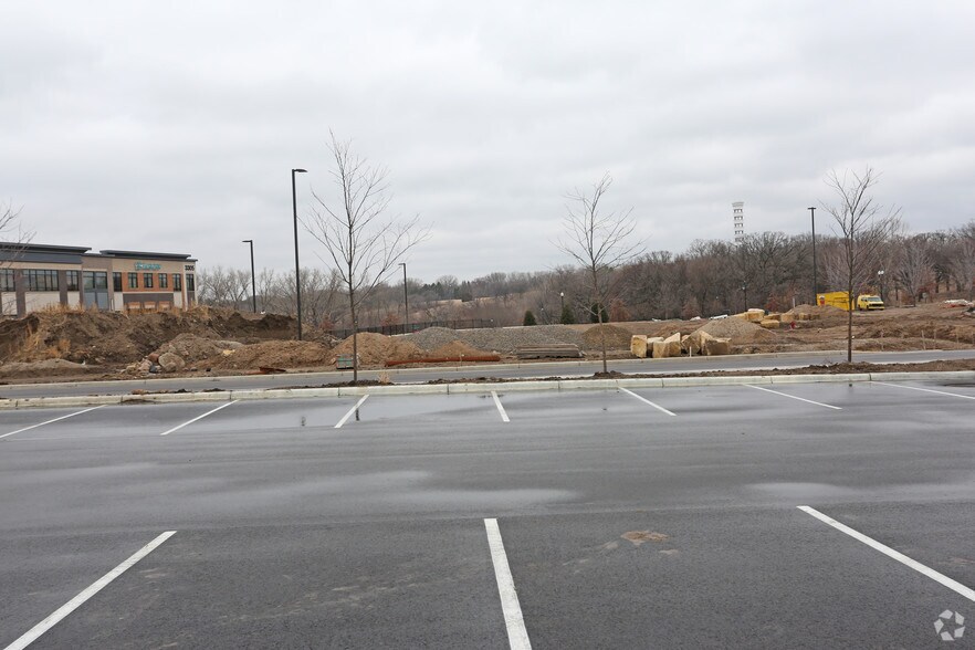 More Photos Of 1505 Central Park Commons Dr, Eagan Unknown For Lease