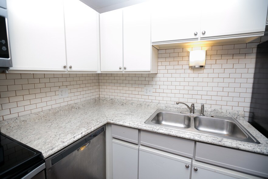 More Photos Of 480 Pedretti Ave, Cincinnati Apartments For Sale