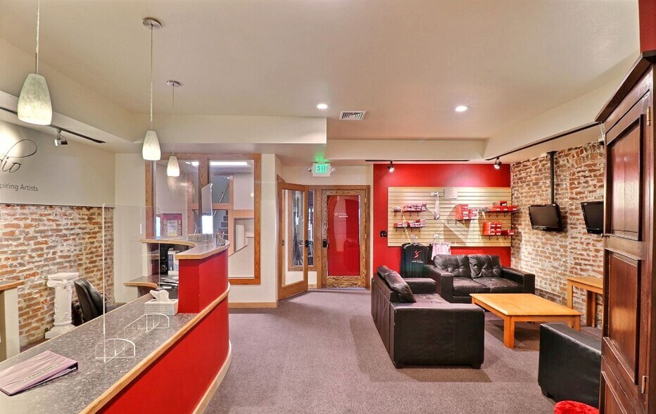 More Photos Of 813 8th St, Greeley General Retail For Lease