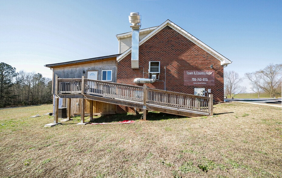 More Photos Of 9 Callaway Dr, Crawford Restaurant For Sale