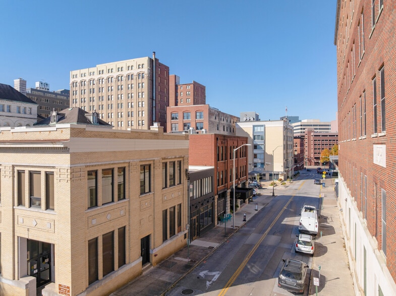 More Photos Of 124 E 10th St, Chattanooga Storefront Retail Office For Sale