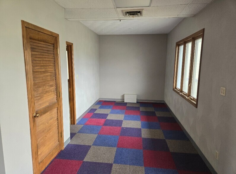More Photos Of 5601 S Meridian St, Indianapolis Medical For Lease