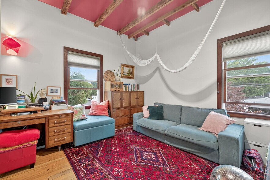 More Photos Of 3300 Broadway St, Sacramento Storefront Retail Office For Lease