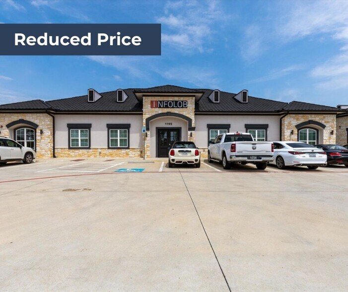 More Photos Of 1193 W John Carpenter Fwy, Irving Medical For Sale