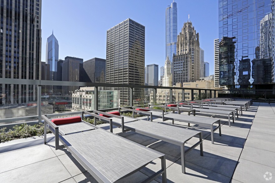 More Photos Of 220 E Illinois St, Chicago Apartments For Lease