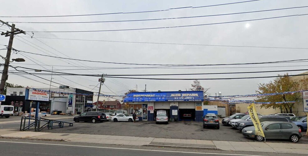 Primary Photo Of 708 Burnside Ave, Hempstead Service Station For Sale