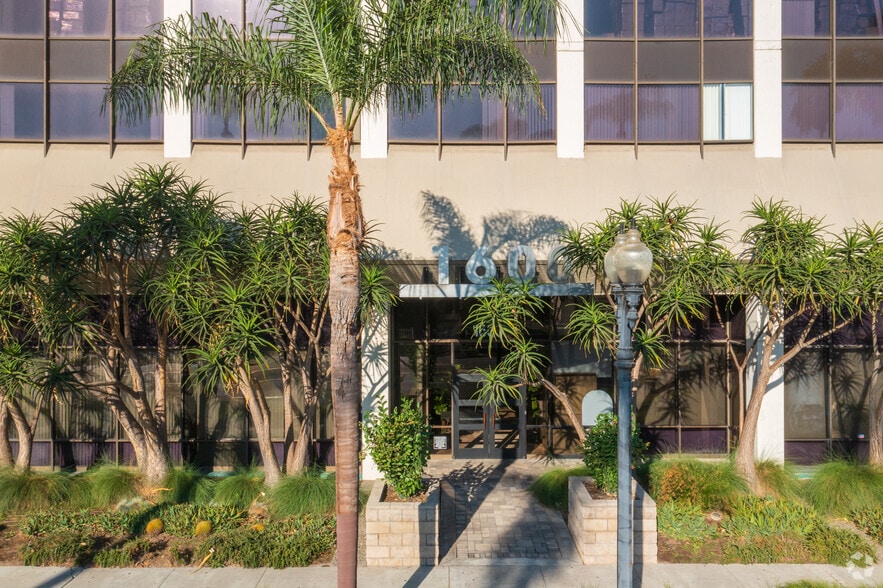 More Photos Of 1600 N Broadway, Santa Ana Medical For Sale