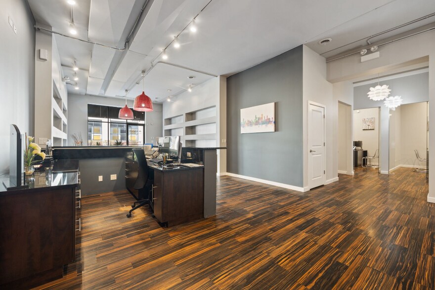 More Photos Of 2853 N Pulaski Rd, Chicago Storefront Retail Office For Sale