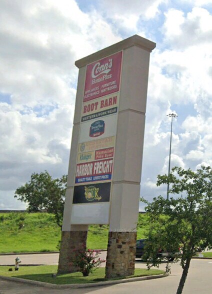 More Photos Of 7735-7855 Memorial Blvd, Port Arthur Unknown For Lease