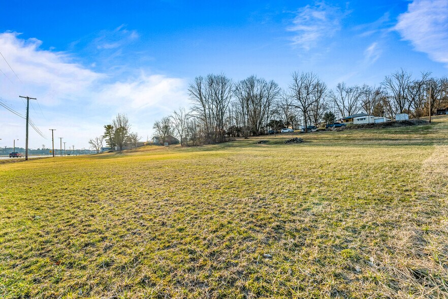 More Photos Of 117 Allemande Ln, Valencia Specialty For Sale