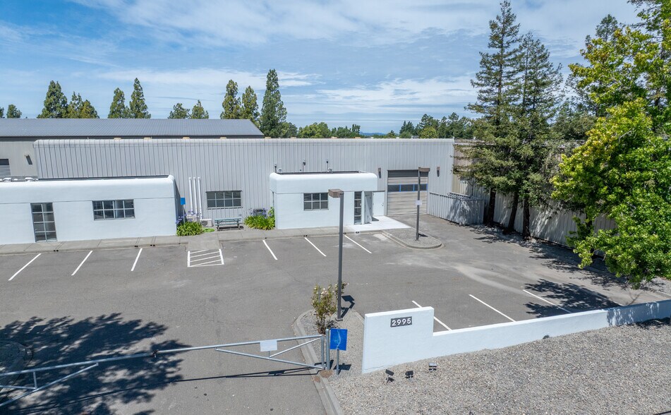 More Photos Of 2995 Dutton Ave, Santa Rosa Warehouse For Lease