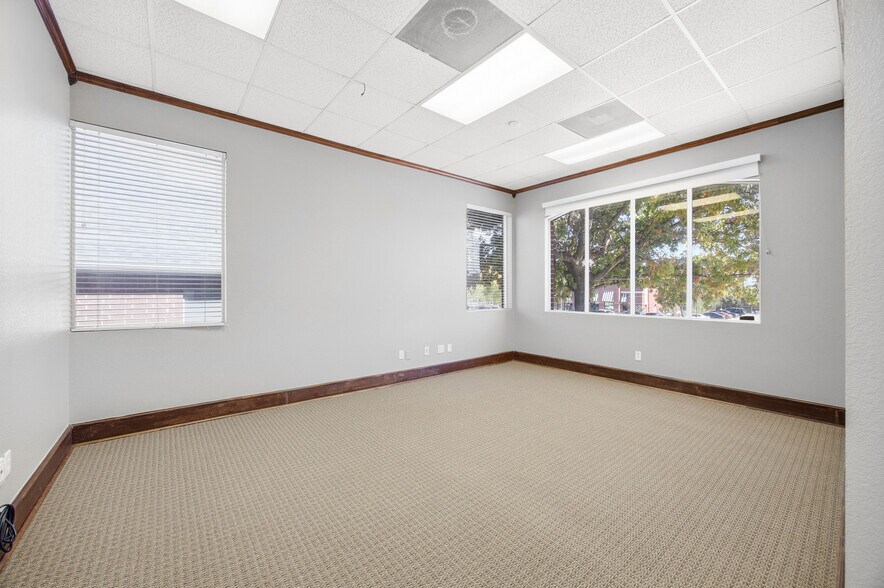 More Photos Of 120 S Village Center Rd, Southlake Office For Lease