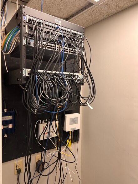 More Photos Of 16 long sands Rd, York Medical For Lease