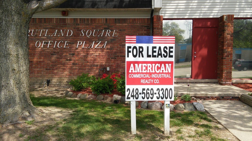 More Photos Of 17200 W 10 Mile Rd, Southfield Office For Lease