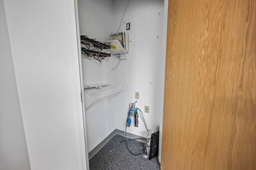 More Photos Of 314 Chris Gaupp Dr, Galloway Medical For Lease