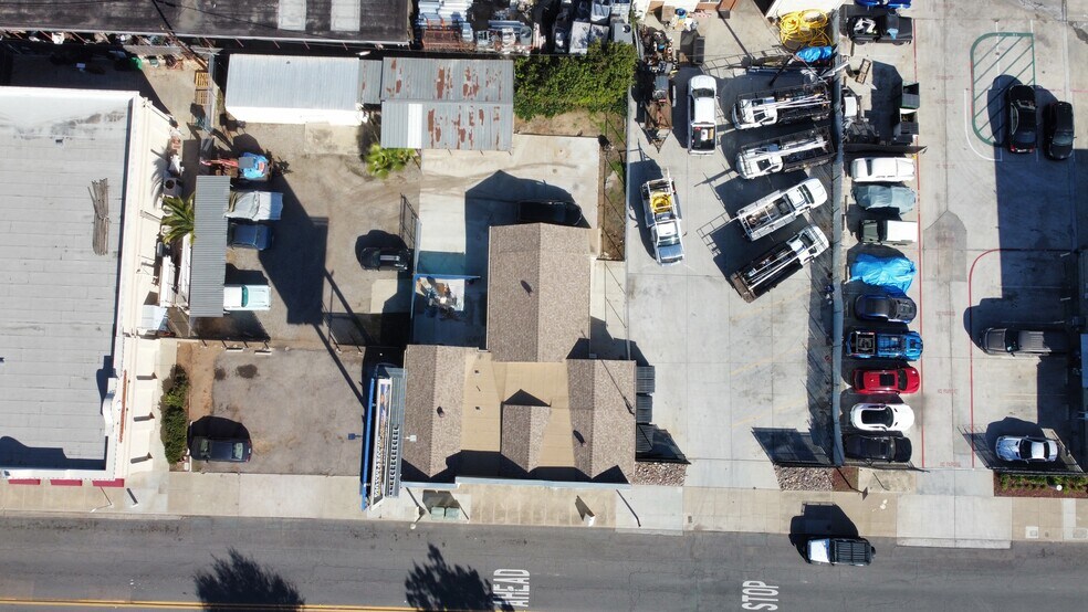 More Photos Of 9825 Maine Ave, Lakeside Freestanding For Lease