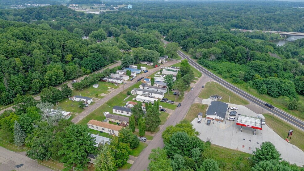 More Photos Of 3323 Seymour Rd, Eau Claire Manufactured Housing Mobile Home Park For Sale