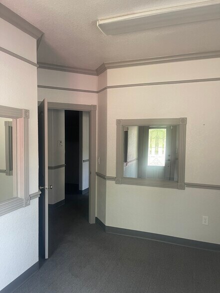 More Photos Of 1700 FM 517 Rd E, Dickinson Loft Creative Space For Lease