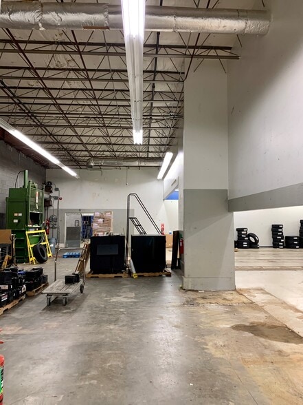More Photos Of 1421 Gause Blvd, Slidell Auto Repair For Lease