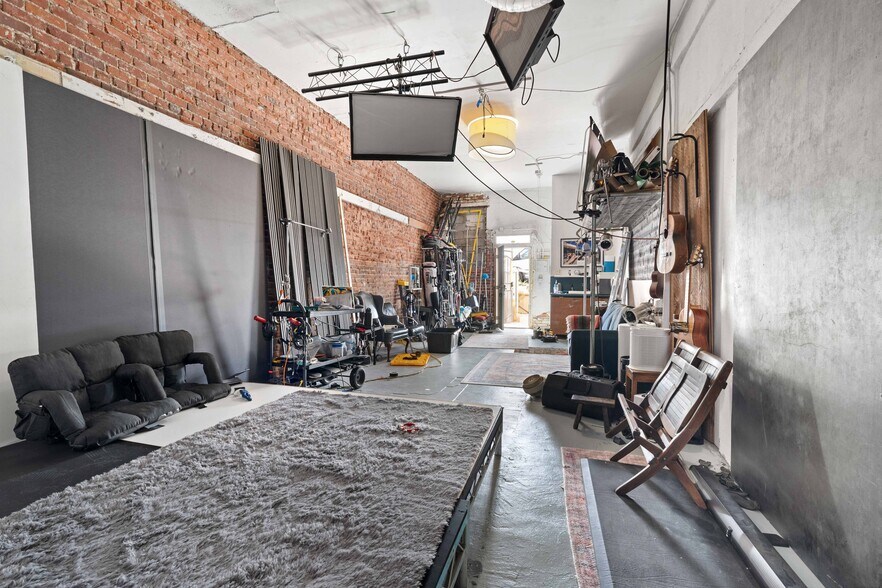 More Photos Of 3616 W Washington Blvd, Los Angeles Apartments For Sale