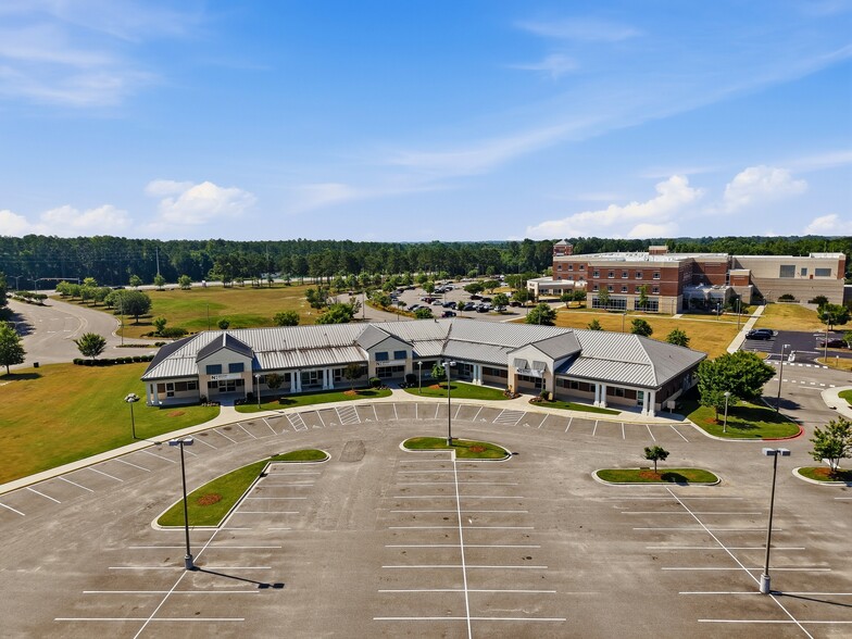 More Photos Of 584 Hospital Dr NE, Bolivia Medical For Lease