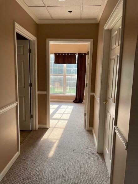 More Photos Of 3745 Cherokee St, Kennesaw Loft Creative Space For Lease