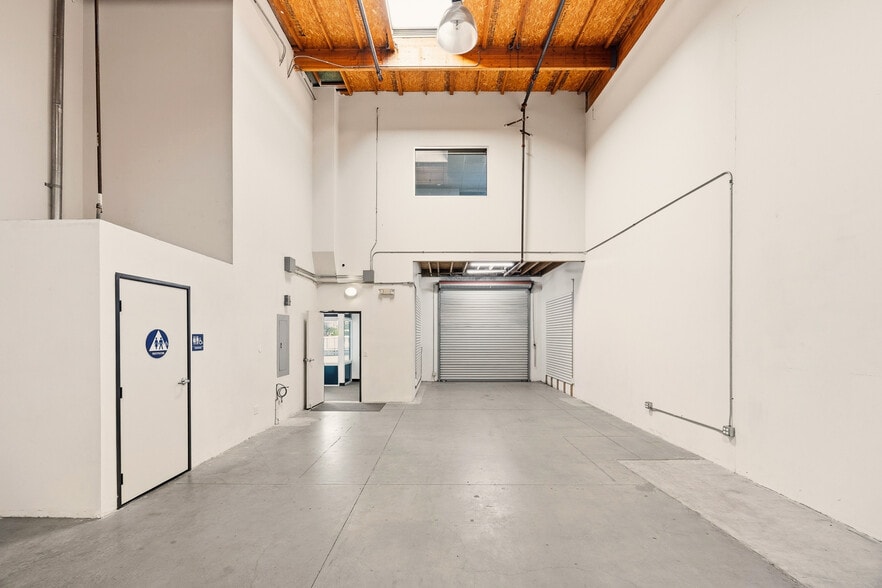 More Photos Of 1139 Westminster Ave, Alhambra Warehouse For Lease