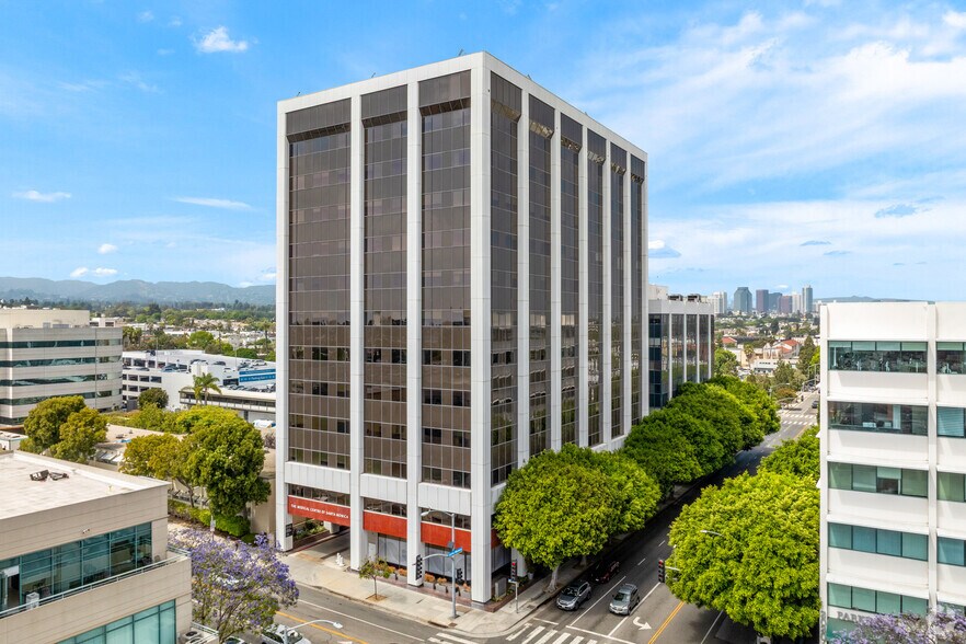 Primary Photo Of 2001 Santa Monica Blvd, Santa Monica Medical For Lease