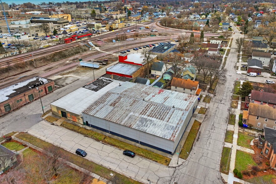 More Photos Of 1346 54th St, Kenosha Warehouse For Sale