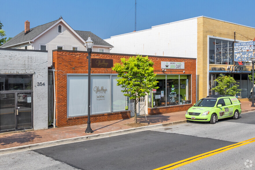 Primary Photo Of 356-358 Main St, Laurel Storefront Retail Residential For Lease