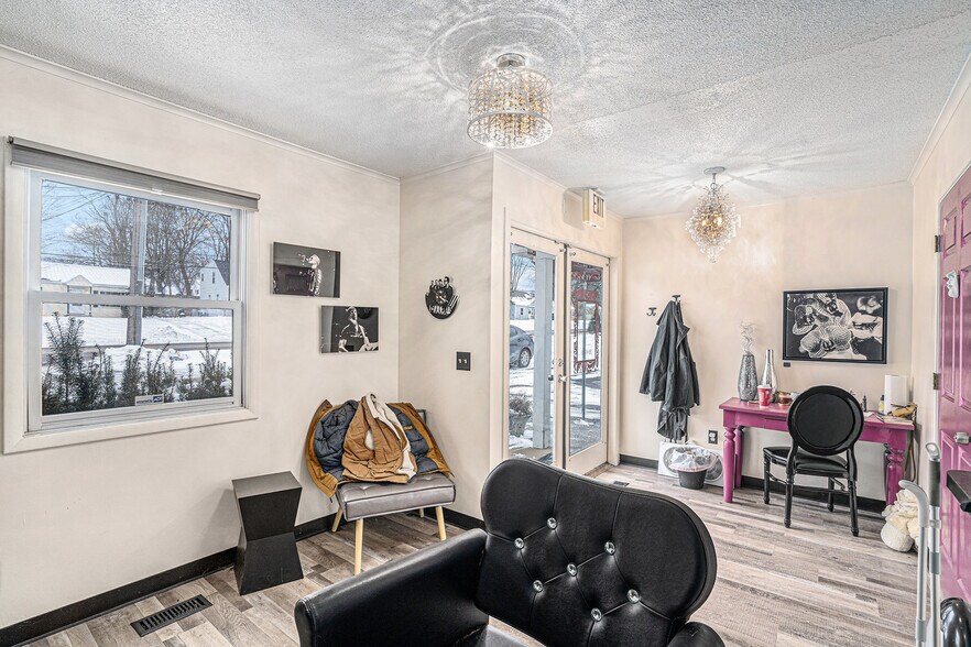 More Photos Of 1707 Miller Rd, Kalamazoo Office Residential For Sale