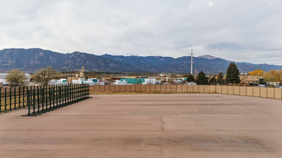 More Photos Of 3370 Drennan Industrial Loop S, Colorado Springs Flex For Sale