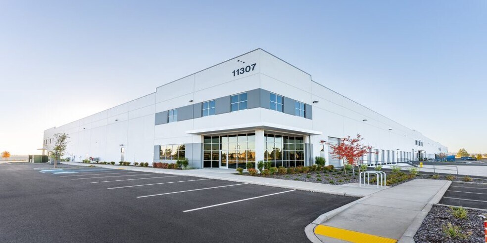 More Photos Of 11307 W McFarlane Rd, Airway Heights Warehouse For Lease