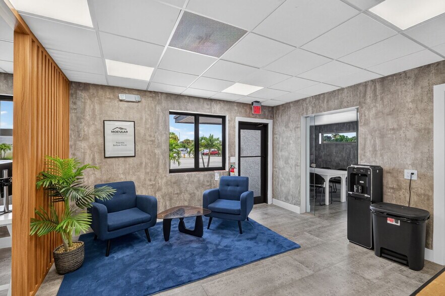 More Photos Of 16811 NE 6th Ave, Miami Office For Sale