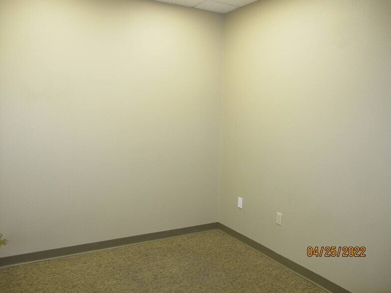 More Photos Of 4502 35th St, Orlando Office Residential For Lease