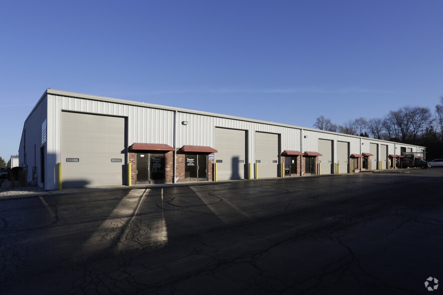 Primary Photo Of 6817 Hobson Valley Dr, Woodridge Warehouse For Lease