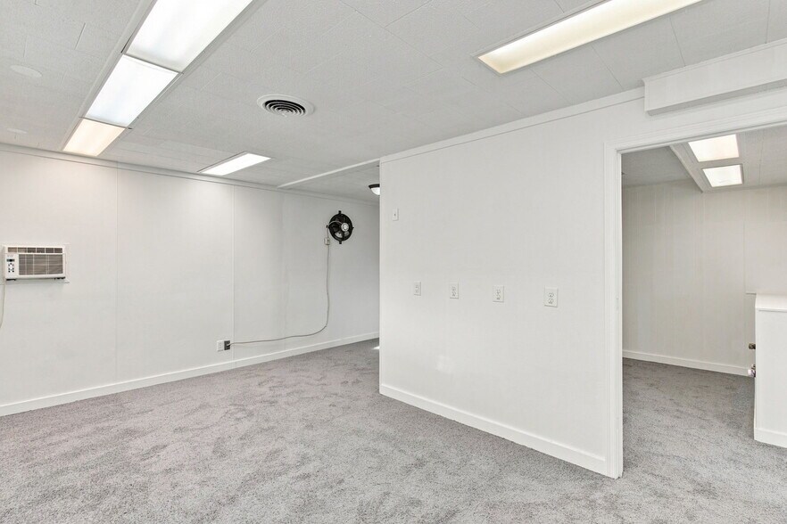 More Photos Of 3741 State Rte 30 Hwy, Lonedell Multifamily For Sale